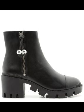 ​Schutz Black Leather Lug Sole Ankle Boots Side Zip Chunky Heel Size 6